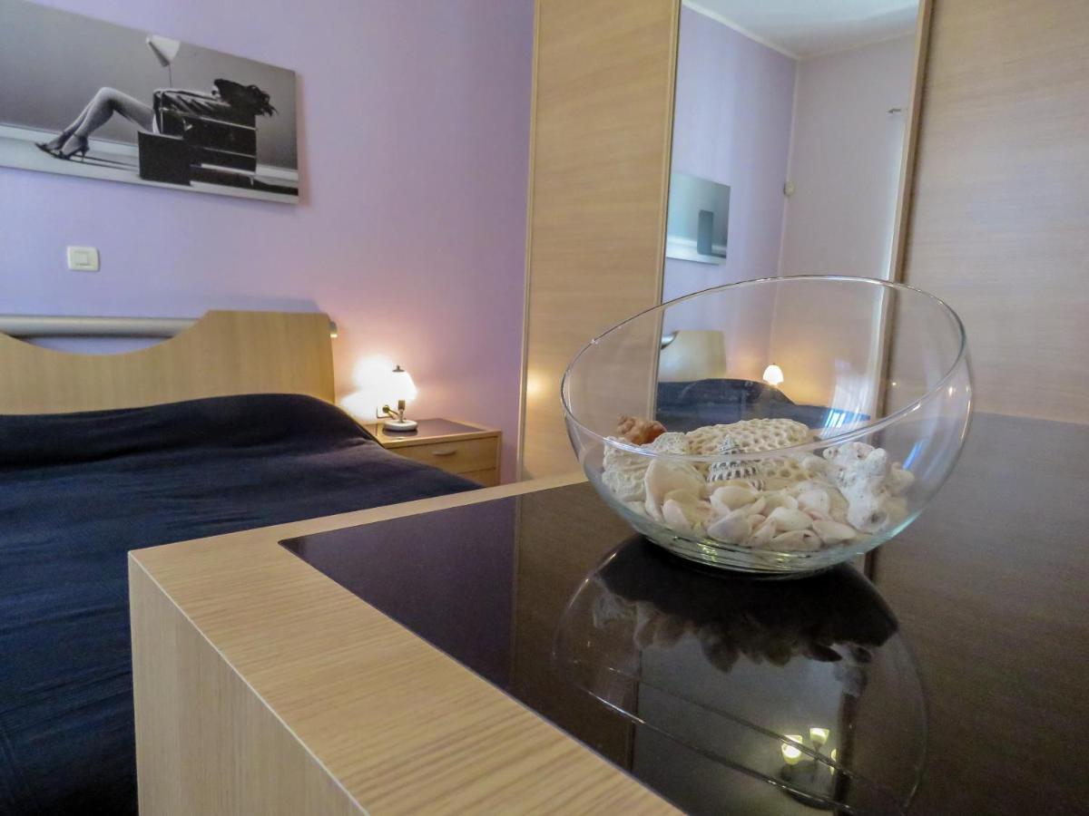 Apartment Palmic ロヴラン エクステリア 写真